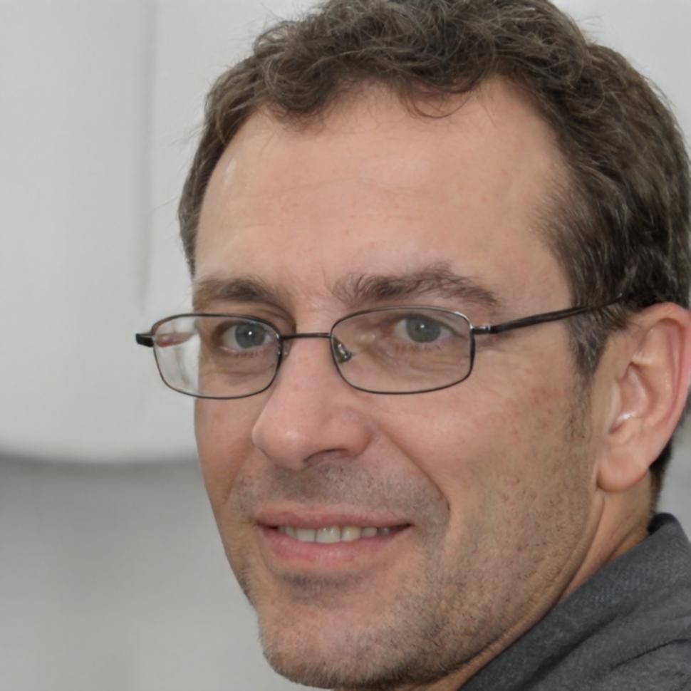 Dr. Stefan Müller, Chefanalyst